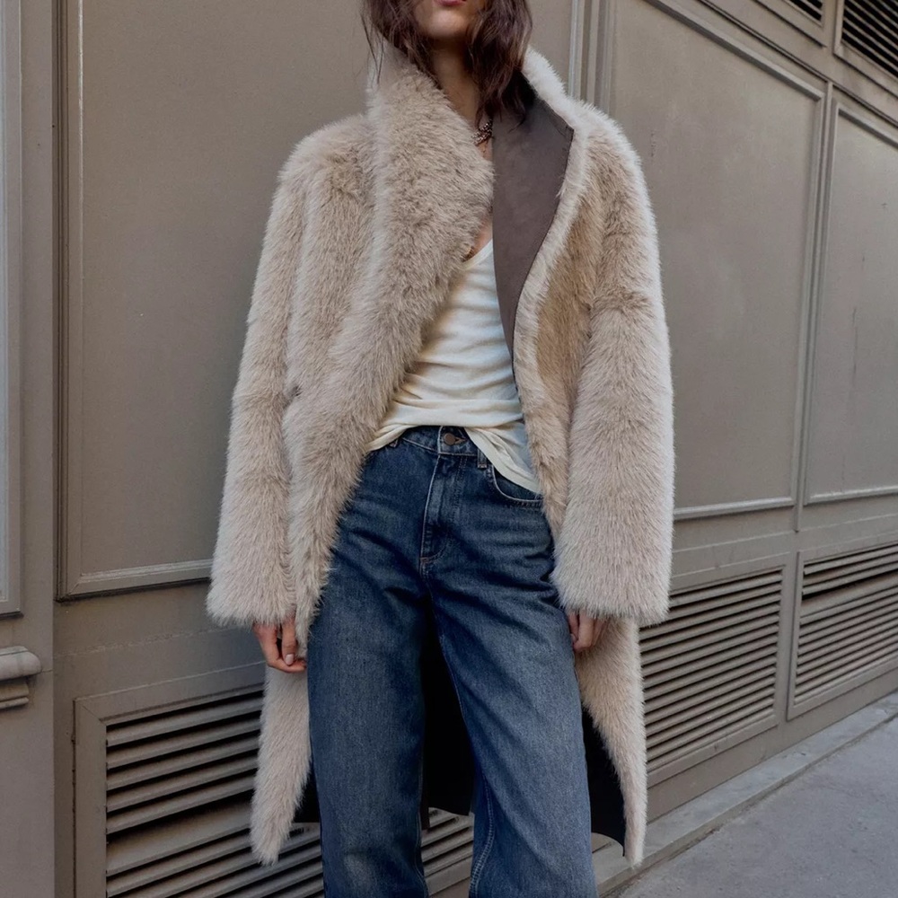 REVERSIBLE FAUX FUR DOUBLE-FACED COAT